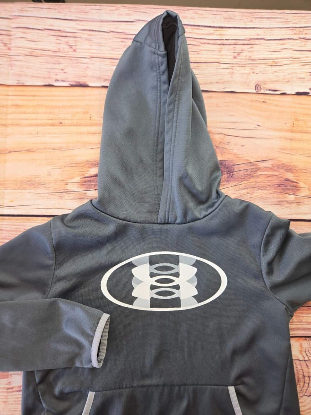 Under Armour Youth Gray Pullover Hoodie Medium